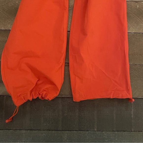 Cotopaxi large woman's pants-orange - Picture 4 of 4